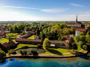 Гостиница Vadstena Folkhögskola Vandrarhem  Вадстена